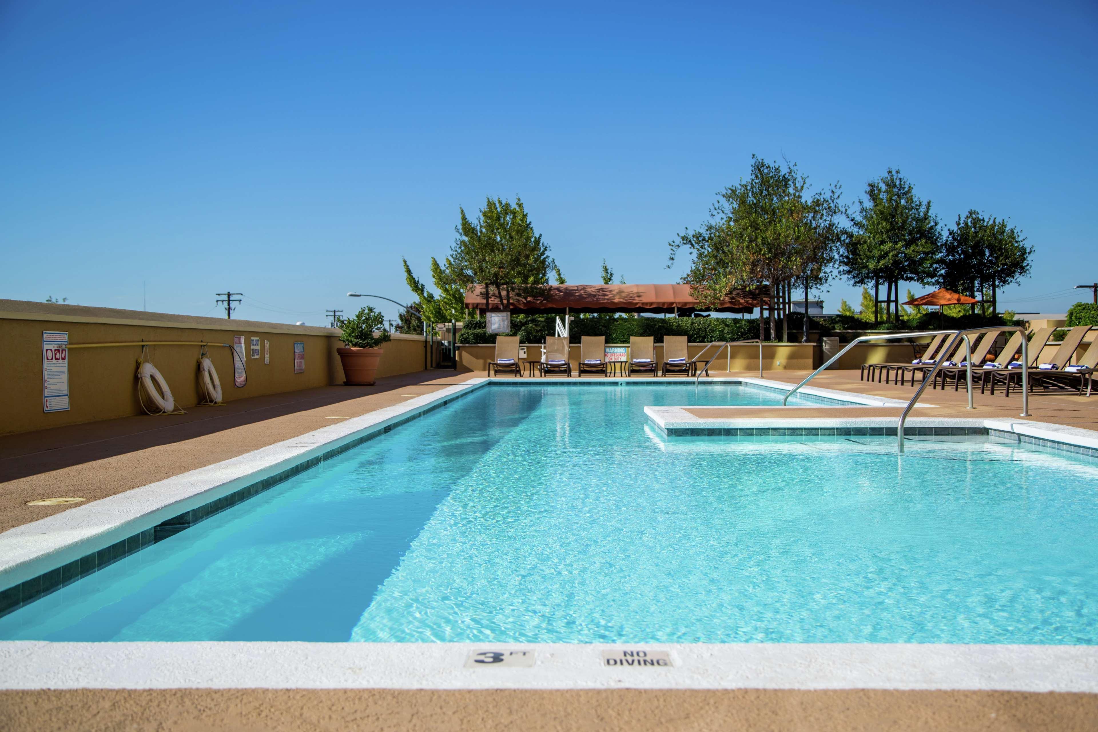 Doubletree By Hilton Modesto Hotel Exterior foto