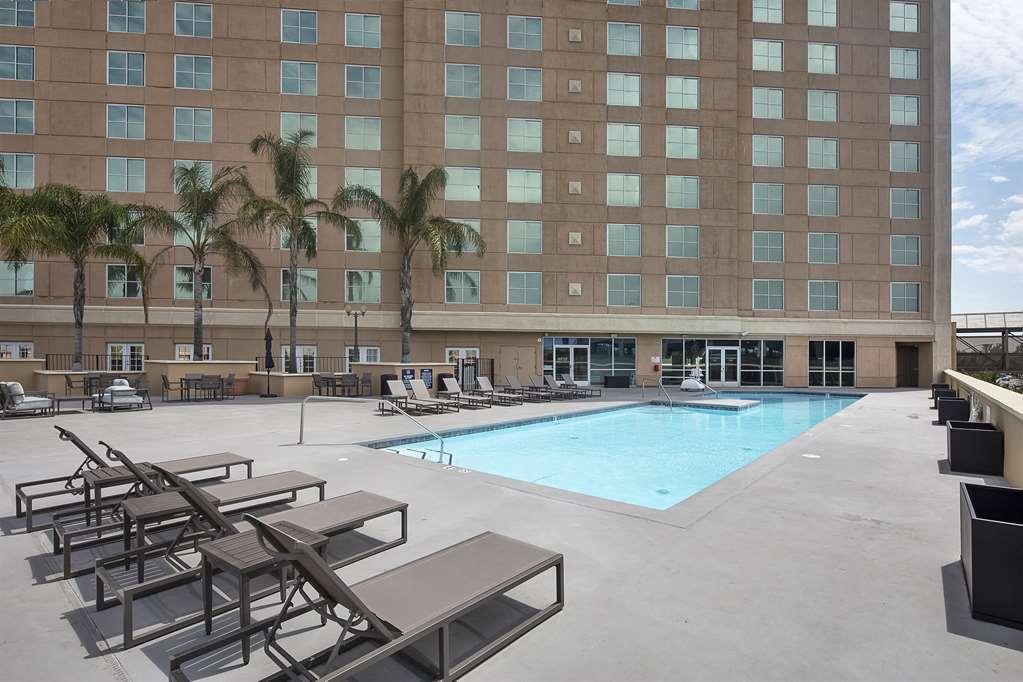 Doubletree By Hilton Modesto Hotel Instalações foto